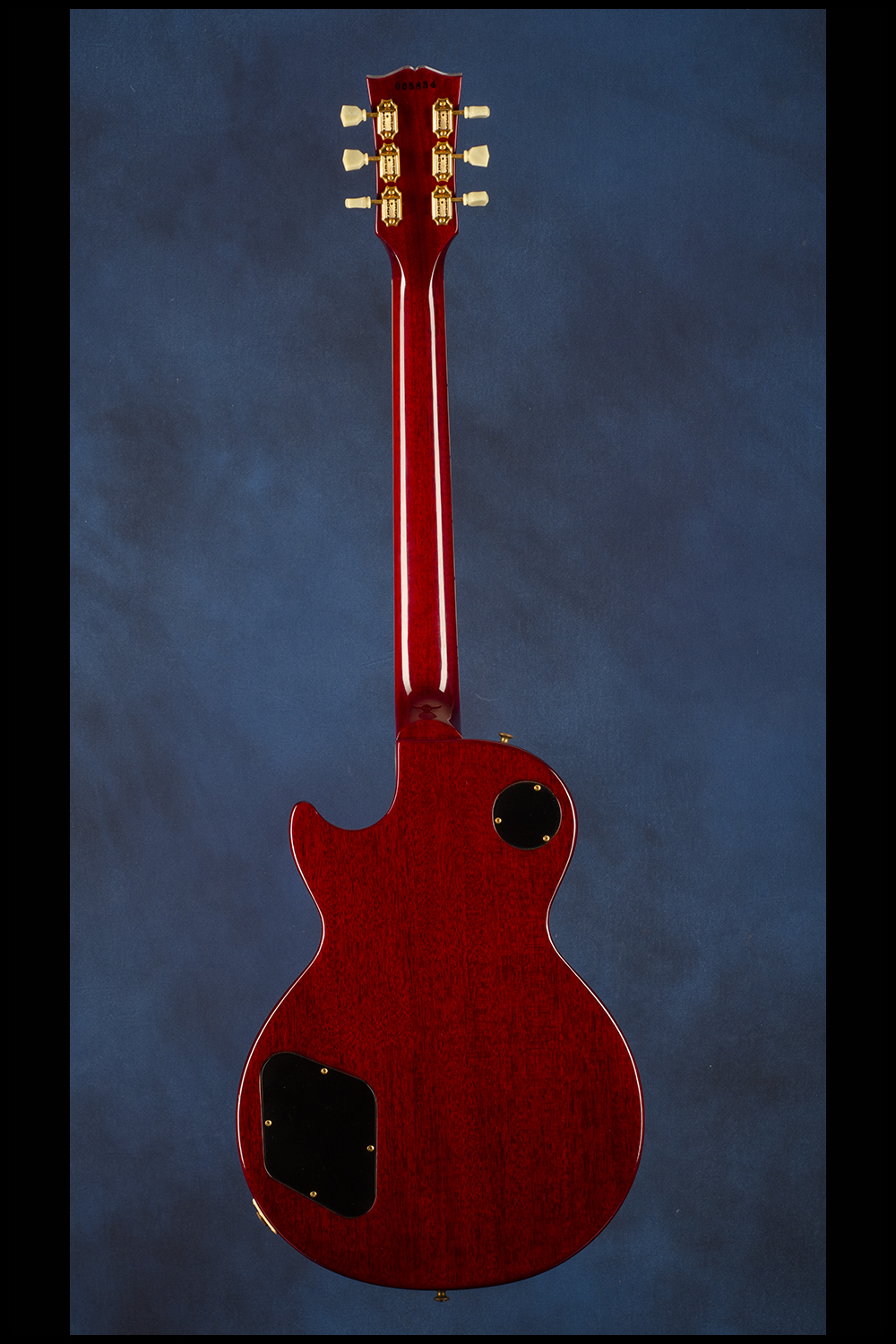 Les Paul Classic Plus Guitars | Fretted Americana Inc.